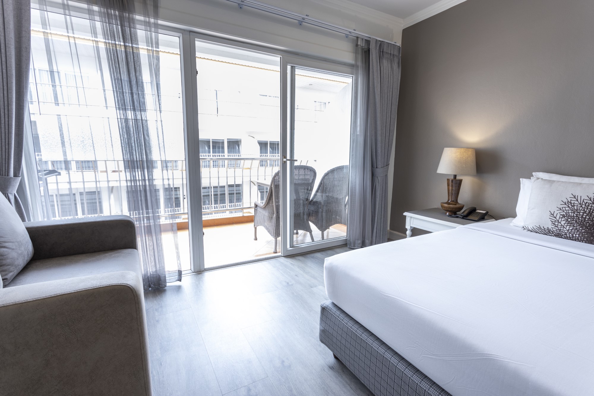 Deluxe Pool View (Double Bed)