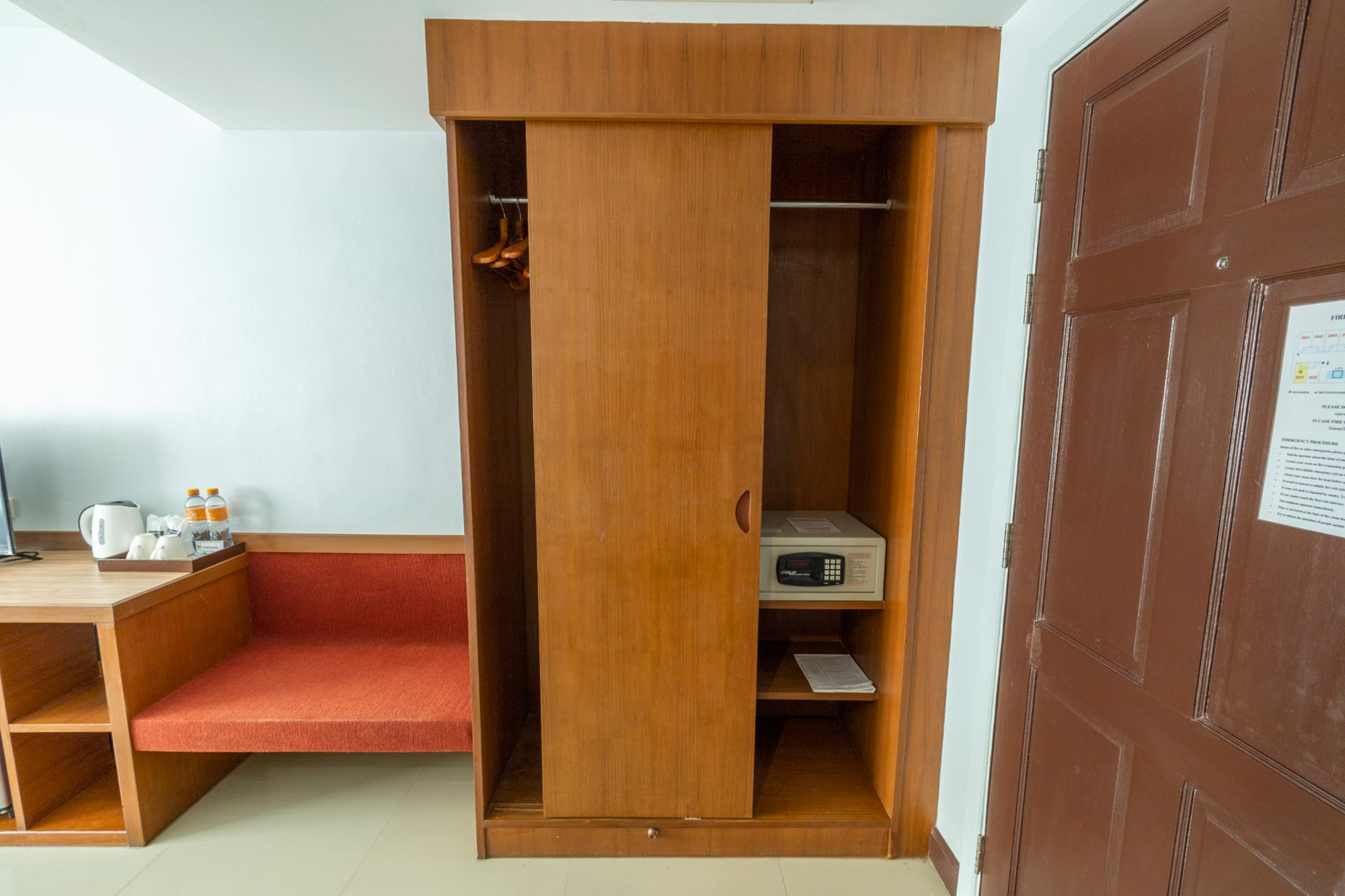 Elderly and wheelchair accessible Standard room